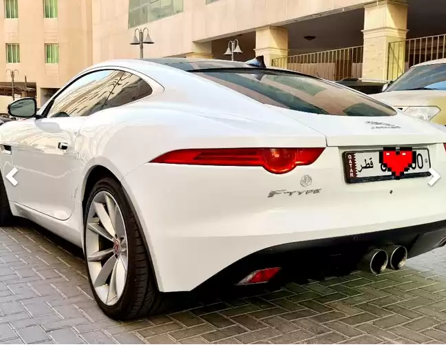 Utilisé Jaguar F-Type À vendre au Doha #5075 - 1  image 